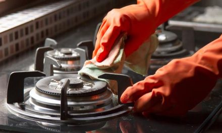 7 Cara Bikin Kompor Gas Anda Jadi Kinclong Lagi!