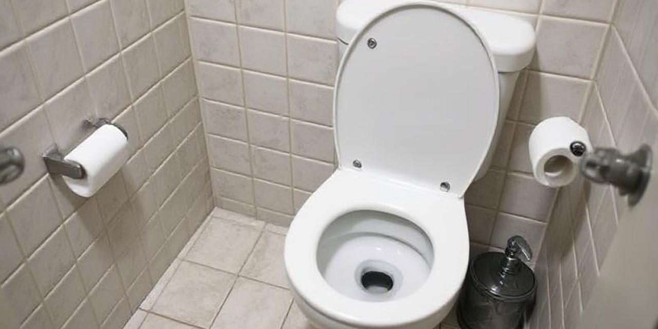 Tanpa Disangka, Kencing Saat Mandi Bisa Picu Dampak Ini