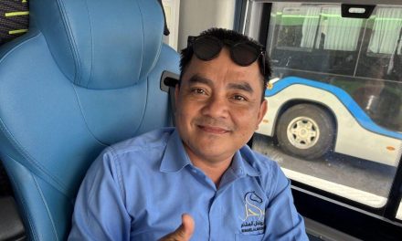Perjalanan Hidup Surdi: Dari Bengkel Bangkrut Ke Tanah Suci
