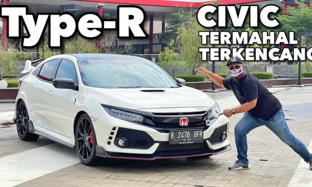 Honda Civic Mobil Yang Di Kenal Miliki Transmisi CVT Yang Halus!